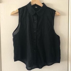 American Apparel Sleeveless Lawn Crop Button-up